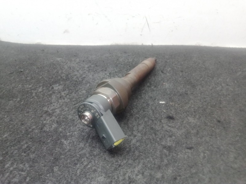Recambio de inyector para mini mini countryman (r60) one d referencia OEM IAM 0445110600 - 850690204 BOSCH 
