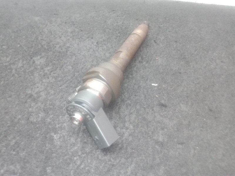 Recambio de inyector para mini mini countryman (r60) one d referencia OEM IAM 0445110600 - 850690204 BOSCH 