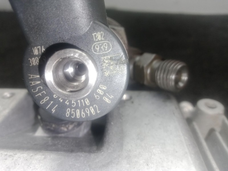 Recambio de inyector para mini mini countryman (r60) one d referencia OEM IAM 0445110600 - 850690204 BOSCH 