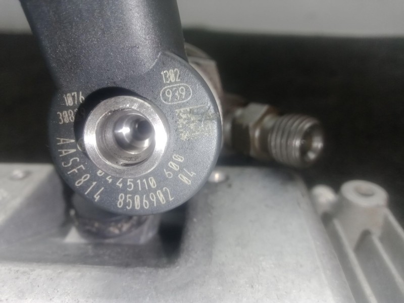 Recambio de inyector para mini mini countryman (r60) one d referencia OEM IAM 0445110600 - 850690204 BOSCH 