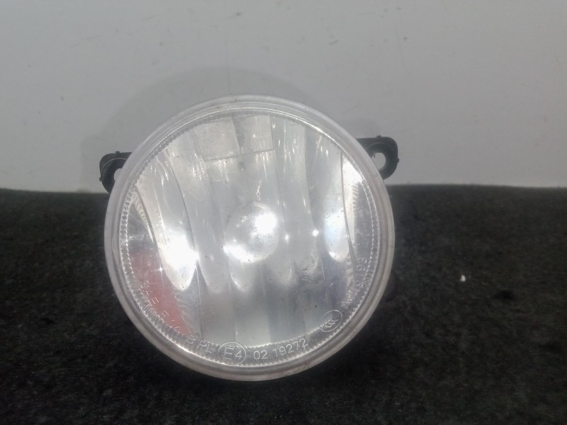 Recambio de faro antiniebla izquierdo para peugeot 5008 (0u_, 0e_) 1.6 hdi referencia OEM IAM 9685425180  
