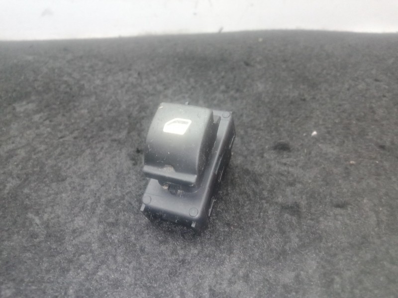 Recambio de mando elevalunas delantero derecho para peugeot 5008 (0u_, 0e_) 1.6 hdi referencia OEM IAM 96662297XT  