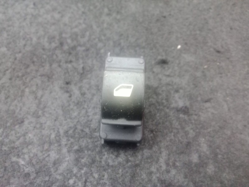 Recambio de mando elevalunas trasero derecho para peugeot 5008 (0u_, 0e_) 1.6 hdi referencia OEM IAM 96662297XT  