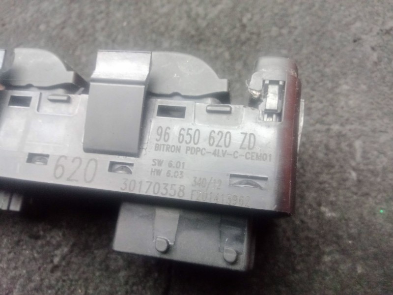 Recambio de mando elevalunas delantero izquierdo para peugeot 5008 (0u_, 0e_) 1.6 hdi referencia OEM IAM 96650620ZD - 30170358  