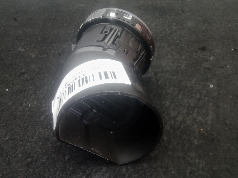 Recambio de aireador delantero derecho para peugeot 5008 (0u_, 0e_) 1.6 hdi referencia OEM IAM 9655994177  