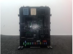 Recambio de caja reles / fusibles para peugeot 5008 (0u_, 0e_) 1.6 hdi referencia OEM IAM 281197595 JOHNSON CONTROLS 
