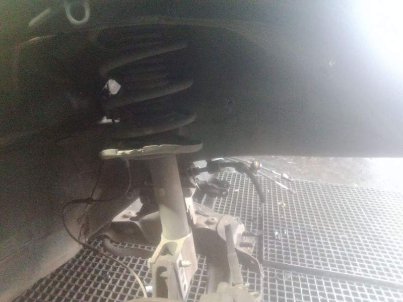 Recambio de amortiguador delantero derecho para peugeot 5008 (0u_, 0e_) 1.6 hdi referencia OEM IAM   