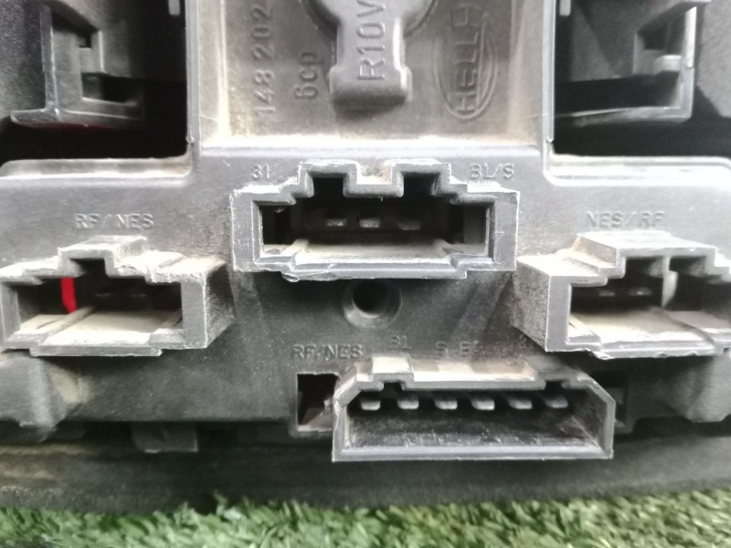 Recambio de piloto trasero derecho para volkswagen golf iv (1j1) 1.9 tdi referencia OEM IAM SIN REFERENCIA AHUMADO HELLA