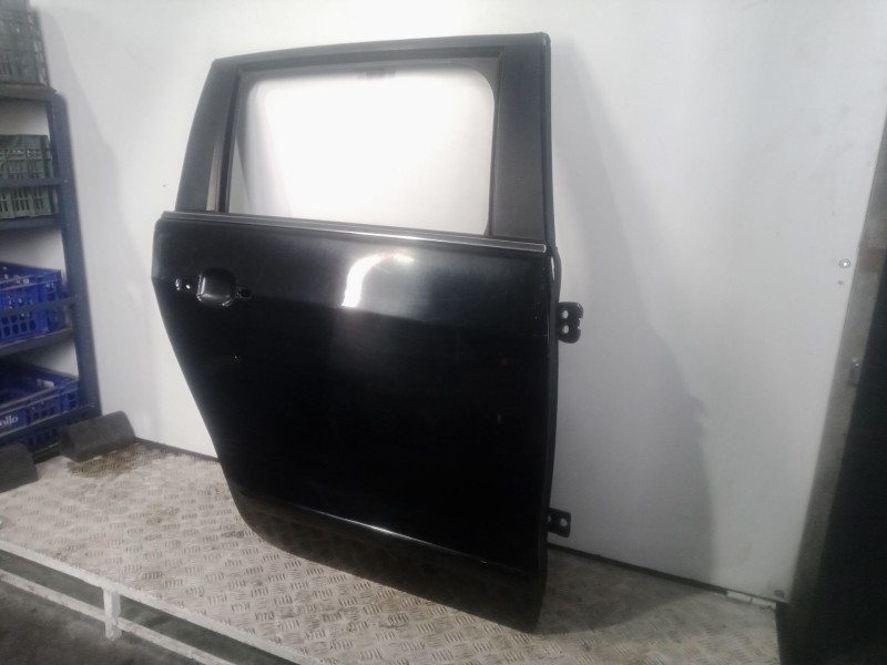 Recambio de puerta trasera derecha para peugeot 5008 (0u_, 0e_) 1.6 hdi referencia OEM IAM   NEGRO