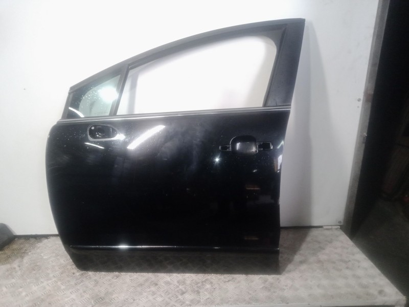 Recambio de puerta delantera izquierda para peugeot 5008 (0u_, 0e_) 1.6 hdi referencia OEM IAM   NEGRO