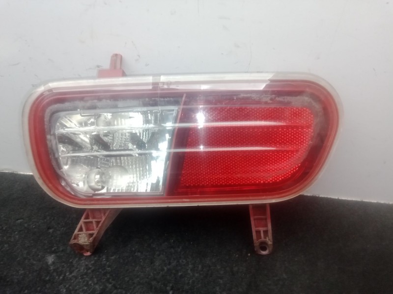 Recambio de faro antiniebla trasero derecho para peugeot 5008 (0u_, 0e_) 1.6 hdi referencia OEM IAM 9686161580 - 9684121280  