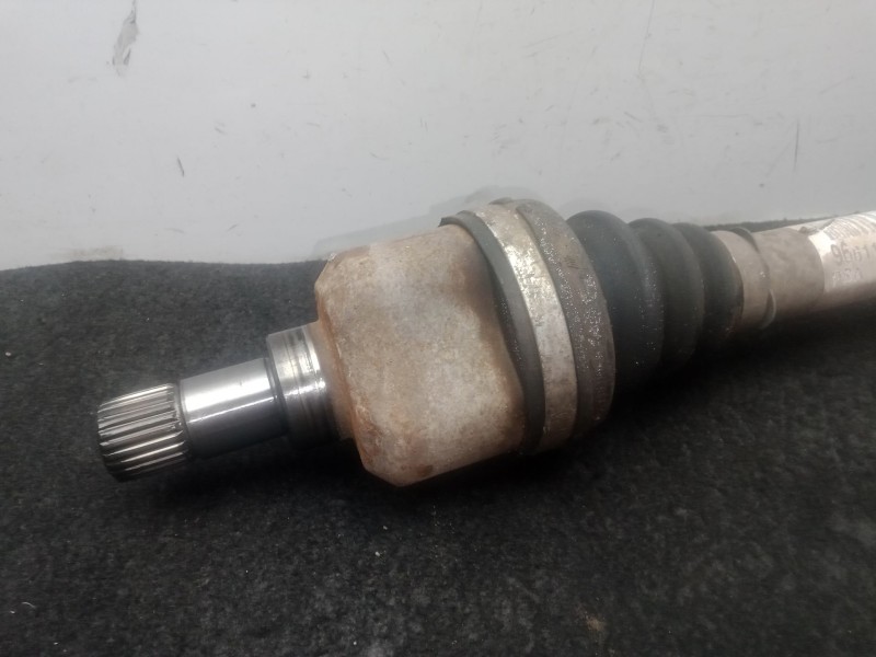 Recambio de transmision delantera izquierda para peugeot 5008 (0u_, 0e_) 1.6 hdi referencia OEM IAM 9661107380 650 MM 