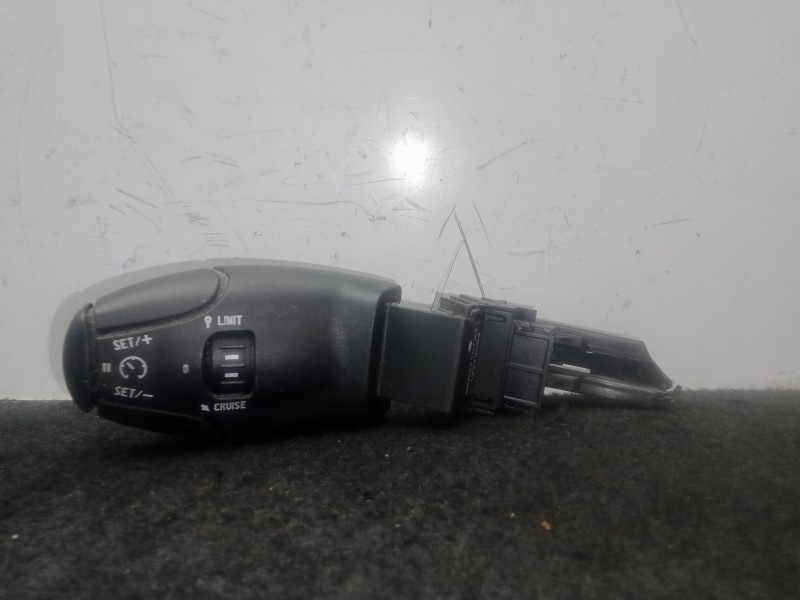 Recambio de mando multifuncion para peugeot 5008 (0u_, 0e_) 1.6 hdi referencia OEM IAM 96637157XT CONTROL CRUCERO 