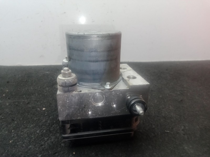 Recambio de abs para peugeot 5008 (0u_, 0e_) 1.6 hdi referencia OEM IAM 0265230883 - 9664532380 - 0265951326 - 9666930880 BOSCH 