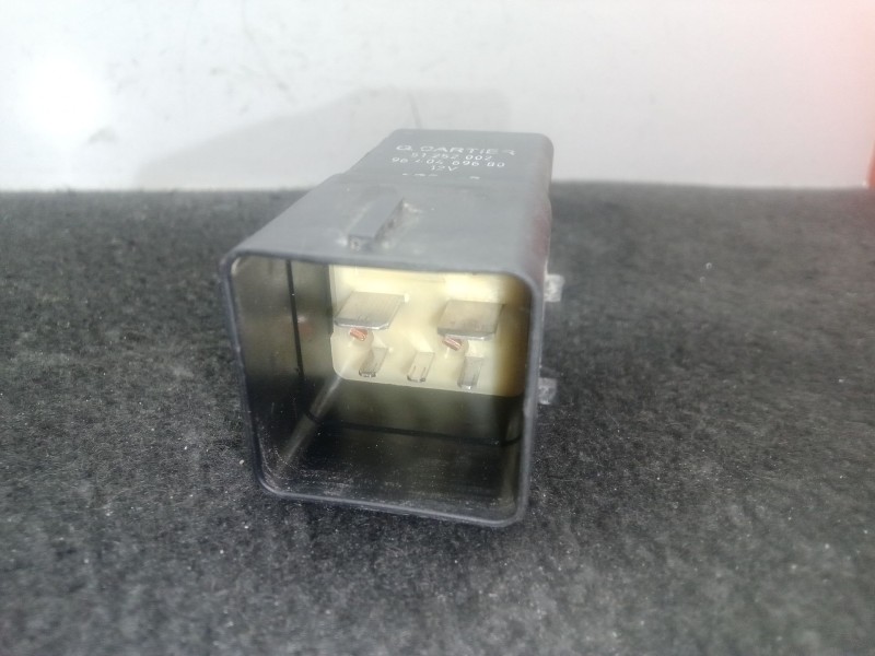 Recambio de caja precalentamiento para peugeot 5008 (0u_, 0e_) 1.6 hdi referencia OEM IAM 51252002 - 9640469680 CARTIER 