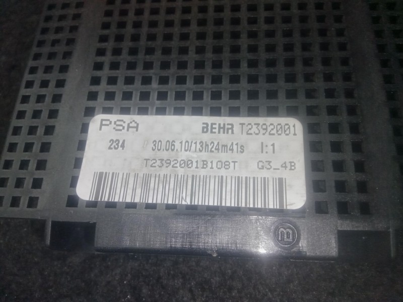 Recambio de resistencia calefaccion para peugeot 5008 (0u_, 0e_) 1.6 hdi referencia OEM IAM T2392001 - T2392001B108T BEHR 