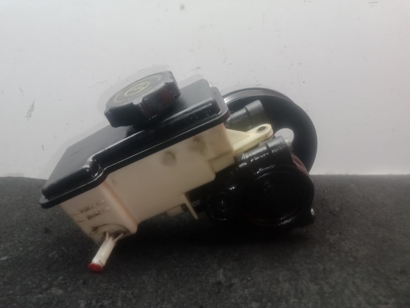 Recambio de bomba direccion para ford mondeo iii (b5y) 1.8 16v referencia OEM IAM 1S7C3R700AC  