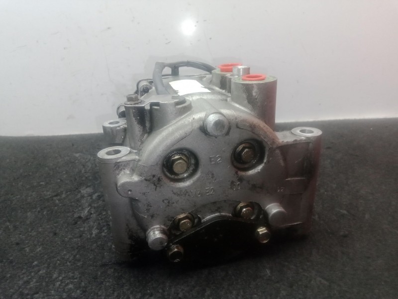 Recambio de compresor aire acondicionado para ford mondeo iii (b5y) 1.8 16v referencia OEM IAM . VISTEON 