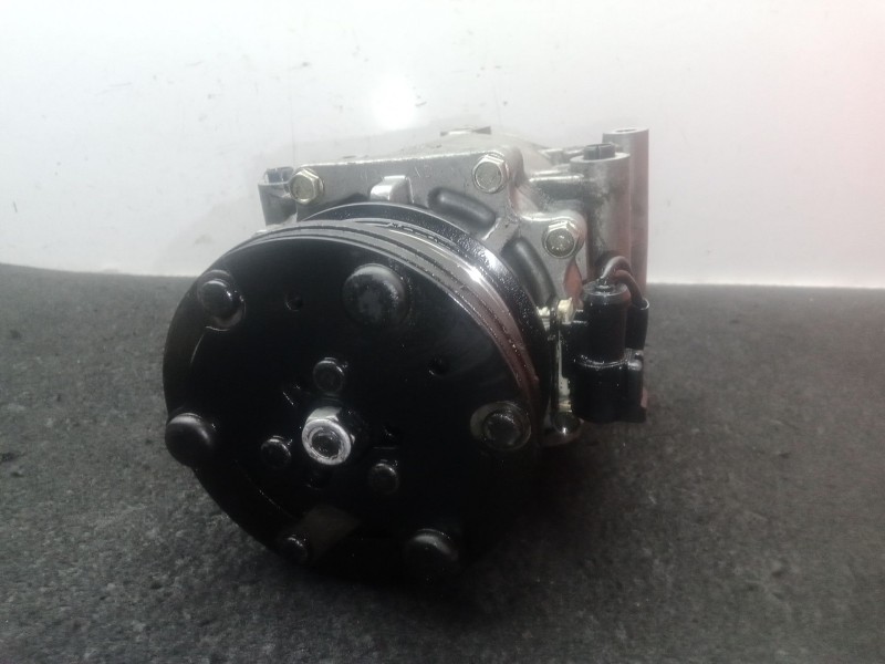 Recambio de compresor aire acondicionado para ford mondeo iii (b5y) 1.8 16v referencia OEM IAM . VISTEON 