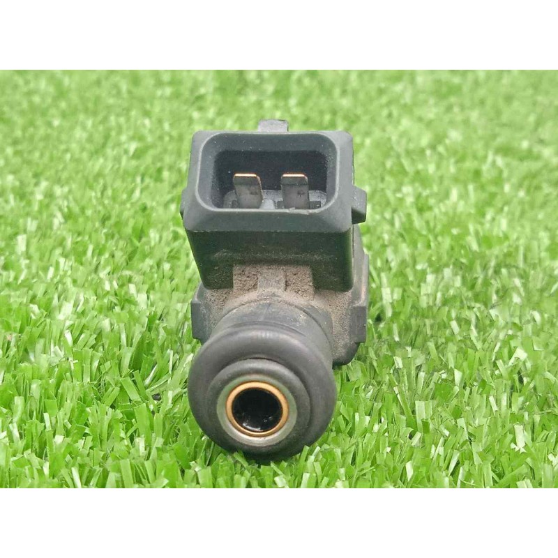 Recambio de inyector para fiat grande punto (199) 1.4 referencia OEM IAM 0280156268 2.PINES 