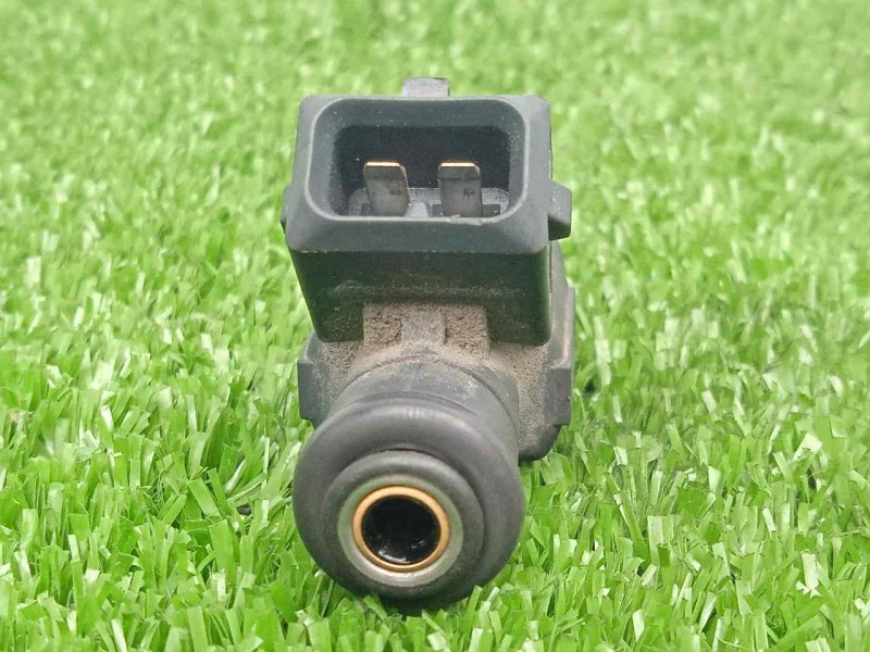 Recambio de inyector para fiat grande punto (199) 1.4 referencia OEM IAM 0280156268 2.PINES 