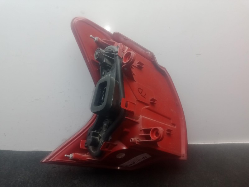 Recambio de piloto trasero derecho para peugeot 3008 i monospace (0u_) 2.0 hdi 150 / bluehdi 150 referencia OEM IAM 9683460780  