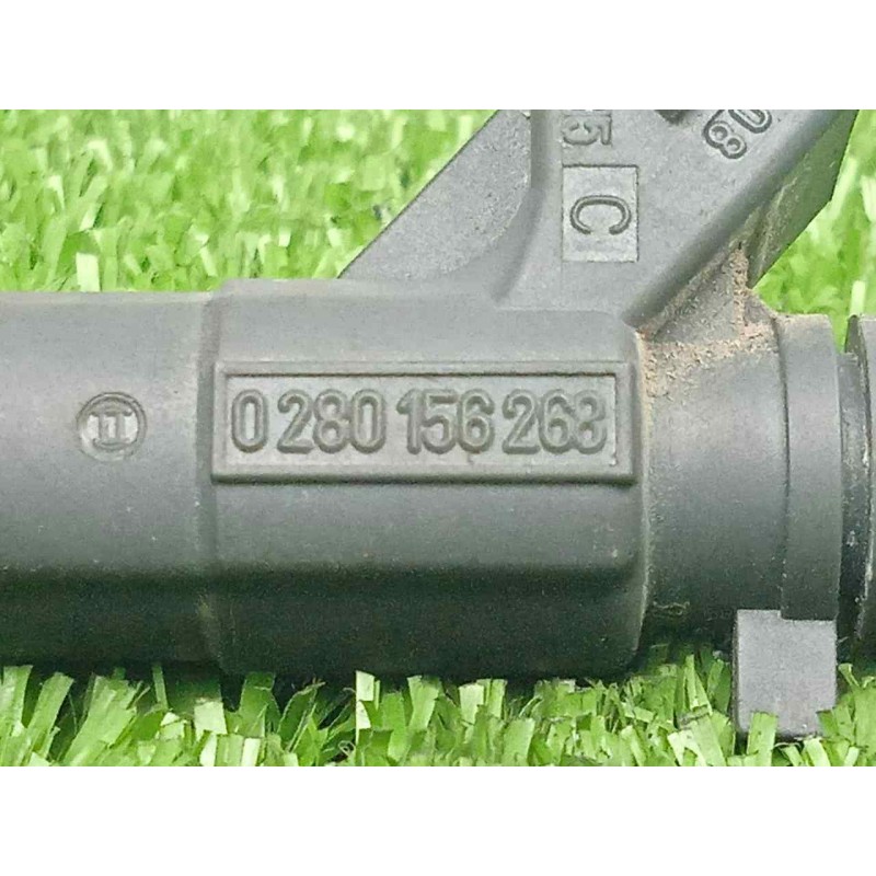 Recambio de inyector para fiat grande punto (199) 1.4 referencia OEM IAM 0280156268 2.PINES 