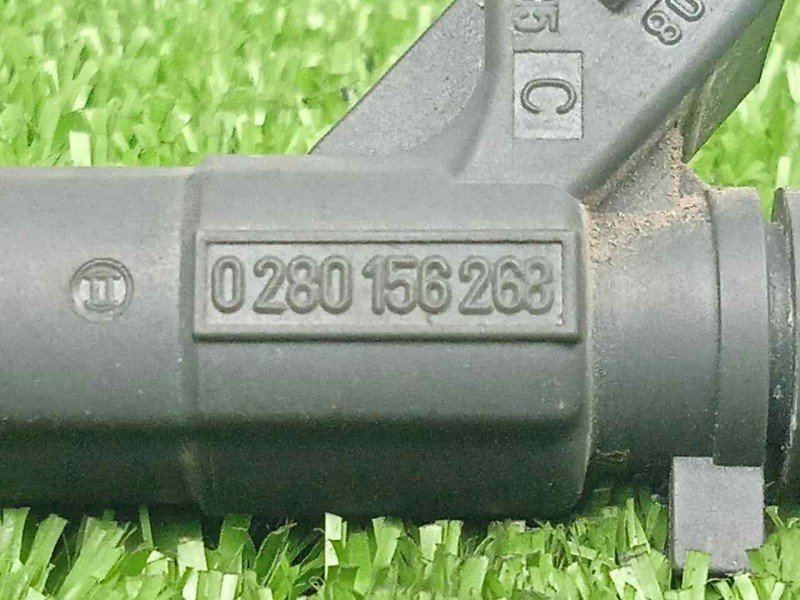 Recambio de inyector para fiat grande punto (199) 1.4 referencia OEM IAM 0280156268 2.PINES 