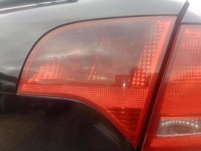 Recambio de piloto trasero derecho interior para audi a4 b7 avant (8ed) 2.0 tdi referencia OEM IAM   