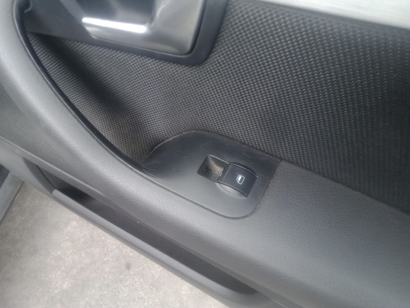 Recambio de mando elevalunas delantero derecho para audi a4 b7 avant (8ed) 2.0 tdi referencia OEM IAM   