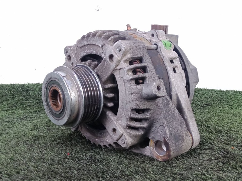 Recambio de alternador para toyota corolla (_e12_) 2.0 d-4d (cde120r_, cde120l_) referencia OEM IAM  130.AH - POLEA.FIJA - 5.CAN