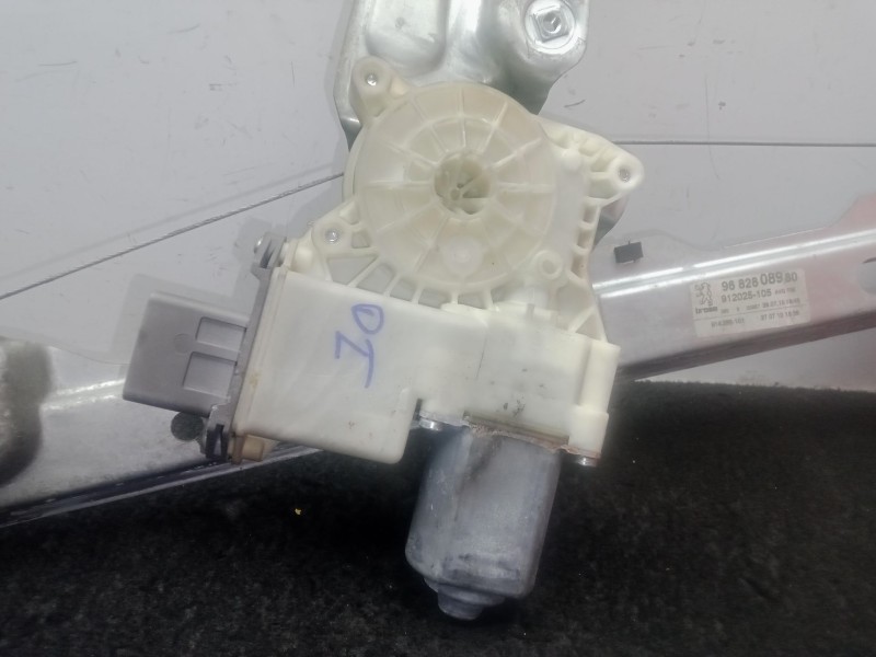 Recambio de elevalunas delantero izquierdo para peugeot 3008 i monospace (0u_) 2.0 hdi 150 / bluehdi 150 referencia OEM IAM 9682