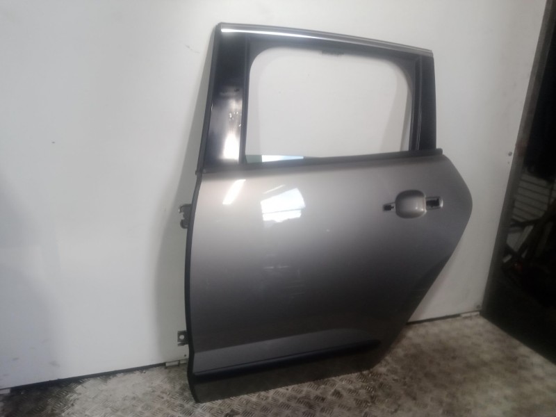 Recambio de puerta trasera izquierda para peugeot 3008 i monospace (0u_) 2.0 hdi 150 / bluehdi 150 referencia OEM IAM  GRIS 