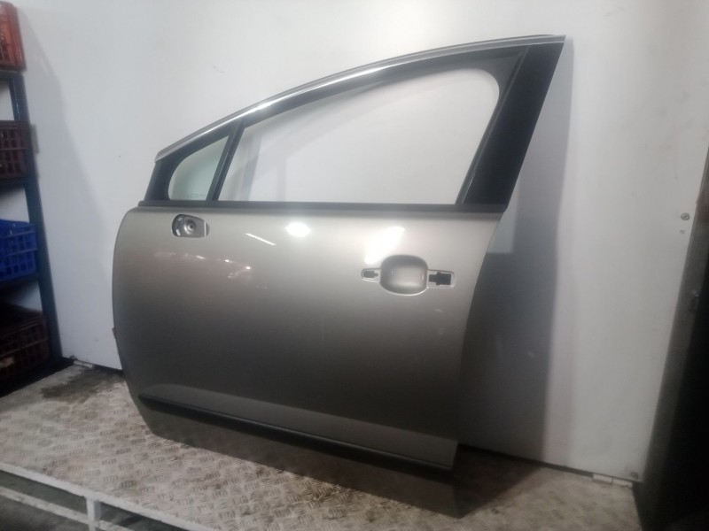 Recambio de puerta delantera izquierda para peugeot 3008 i monospace (0u_) 2.0 hdi 150 / bluehdi 150 referencia OEM IAM  GRIS 