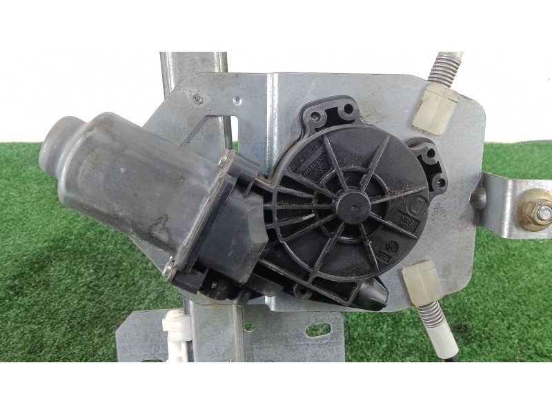 Recambio de elevalunas delantero izquierdo para dacia logan 1.4 cat referencia OEM IAM   