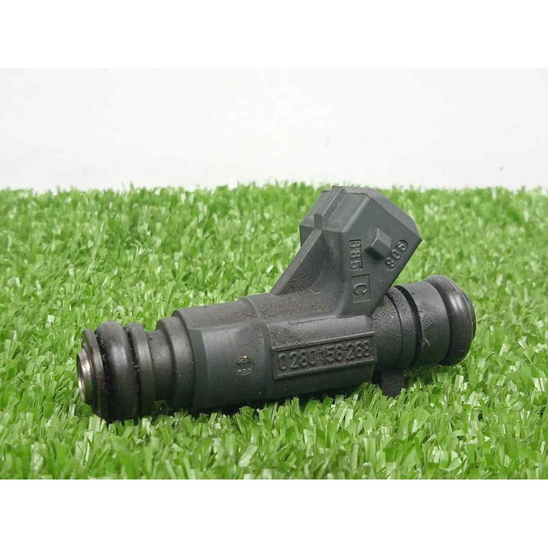 Recambio de inyector para fiat grande punto (199) 1.4 referencia OEM IAM 0280156268 2.PINES 