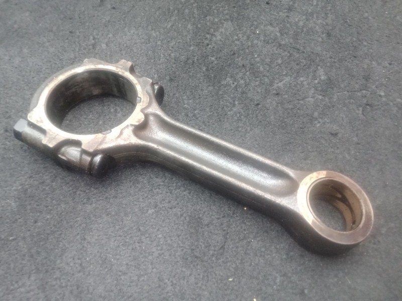 Recambio de biela para nissan nt400 cabstar (f24m) 35.14, 45.14 referencia OEM IAM   