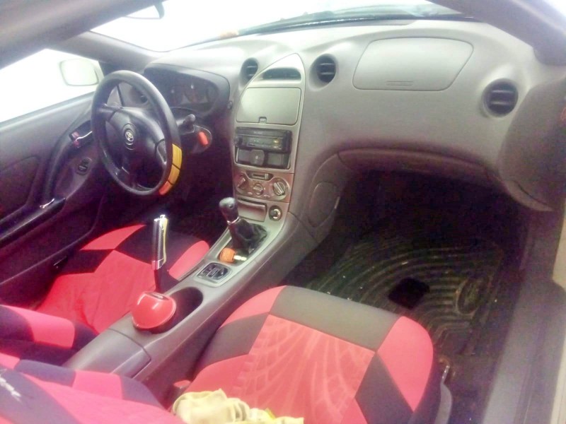 toyota celica coupé (_t23_) del año 2000