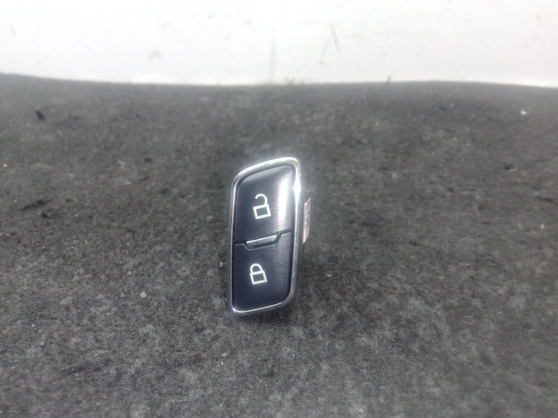 Recambio de mando cierre centralizado para ford mondeo v hatchback (ce) 2.0 tdci referencia OEM IAM BB5T14017DCW  