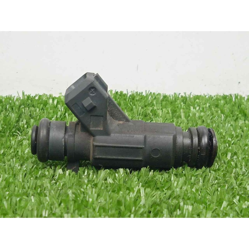 Recambio de inyector para fiat grande punto (199) 1.4 referencia OEM IAM 0280156268 2.PINES 