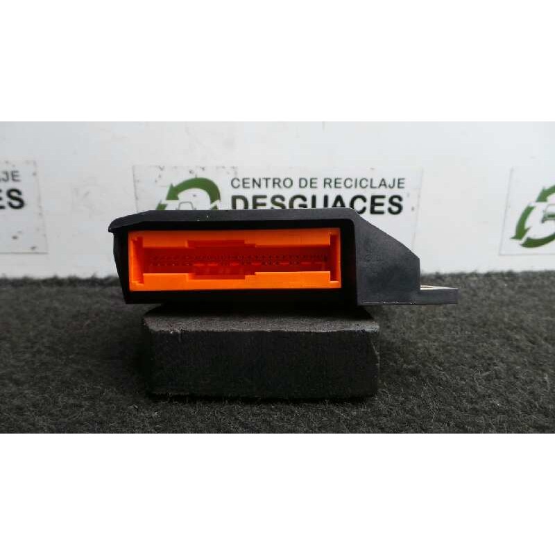 Recambio de centralita airbag para dacia duster 1.5 dci diesel cat referencia OEM IAM 8200952847-28407652013 CONTINENTAL 