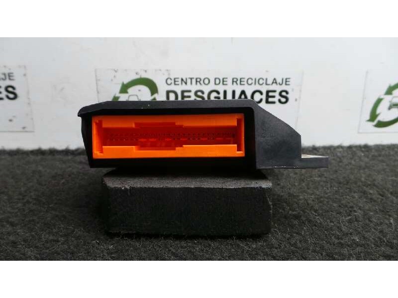 Recambio de centralita airbag para dacia duster 1.5 dci diesel cat referencia OEM IAM 8200952847-28407652013 CONTINENTAL 