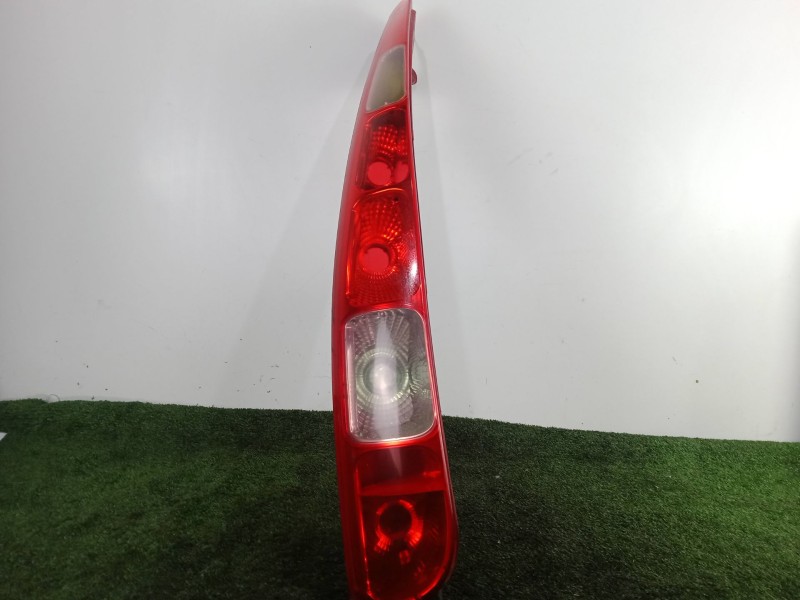 Recambio de piloto trasero izquierdo para citroën c8 2.2 hdi fap cat (4hw) referencia OEM IAM 2552  SIN.PORTALAMPARAS