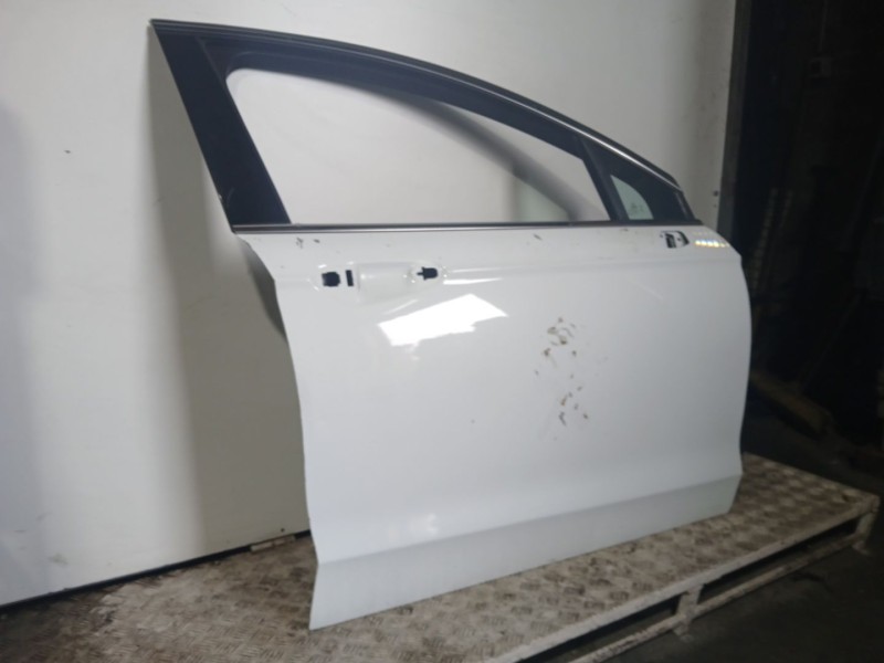 Recambio de puerta delantera derecha para ford mondeo v hatchback (ce) 2.0 tdci referencia OEM IAM  BLANCO 