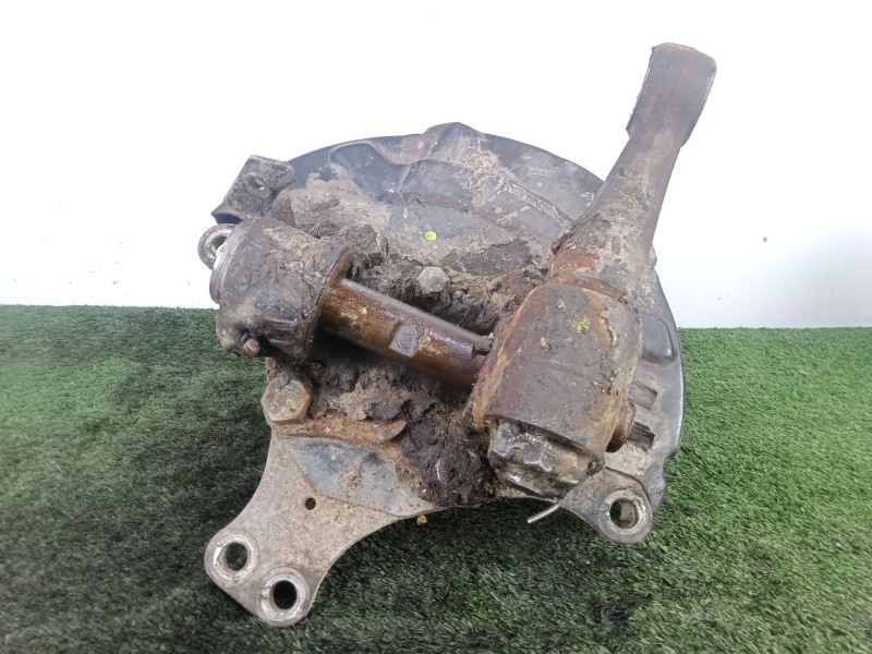 Recambio de mangueta delantera derecha para mitsubishi canter 01/96  3.9 diesel referencia OEM IAM SIN REFERENCIA CON.BUJE - Ø45