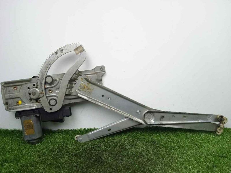Recambio de elevalunas delantero derecho para opel corsa c referencia OEM IAM 90520189 CORSA.C - ELECTRICO - 6.PINES 5.PUERTAS -