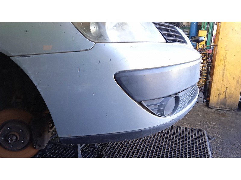 Recambio de paragolpes delantero para renault espace iv (jk0/1_) 1.9 dci (jk0u) referencia OEM IAM   