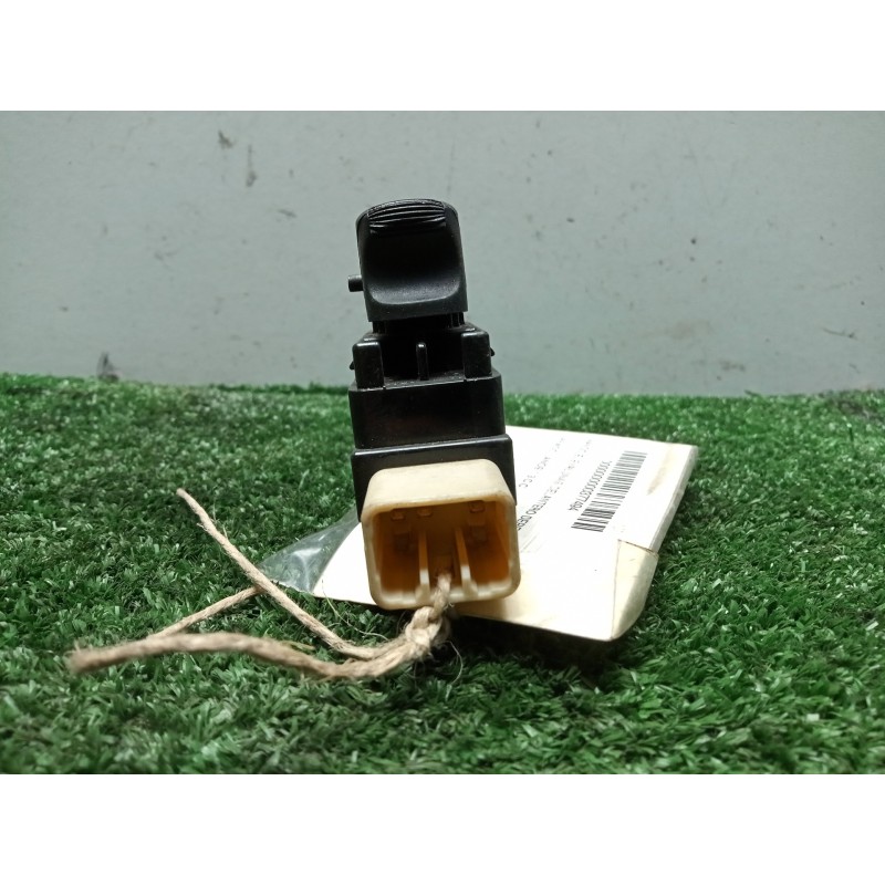 Recambio de mando elevalunas delantero derecho para daewoo lanos 1.3 g referencia OEM IAM   