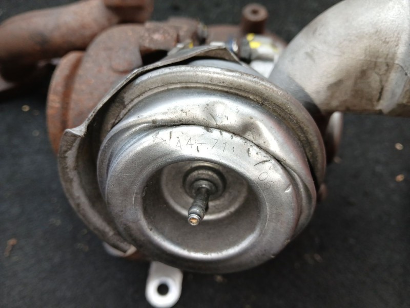 Recambio de turbocompresor para audi a3 (8p1) 2.0 tdi 16v referencia OEM IAM 03G253019A GARRETT PULMON DEFECTUOSO