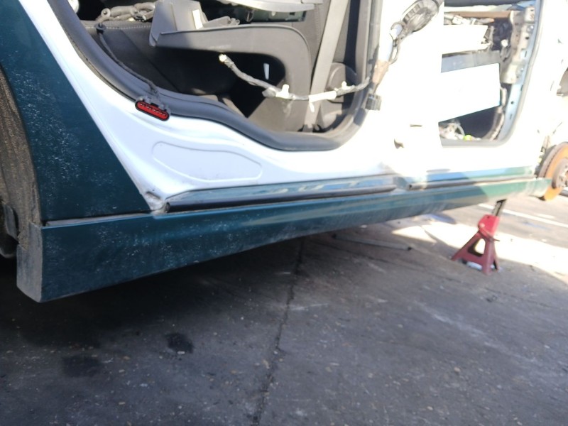 Recambio de faldon lateral para ford mondeo v hatchback (ce) 2.0 tdci referencia OEM IAM   